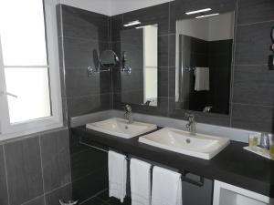 Hotels Hotel Le Saint Paul : photos des chambres