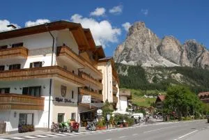 Hotel Italia - Corvara