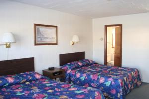 Standard Queen Room room in Bluffs Inn