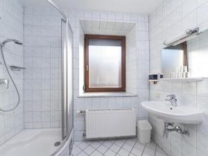 Frühstückspension Meyer, Familie Orthacker