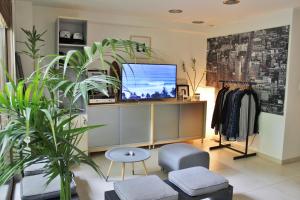 Luxurious Loft with Garden