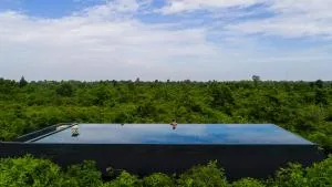 米色旅馆 - Srok Anlongweng