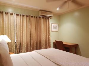 Sophia Suites Residence Hotel