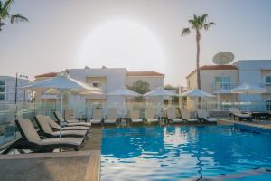 new famagusta hotelandsuites