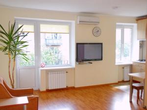 Apartment on Nimanska 5