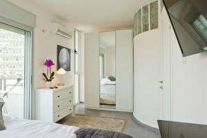 TLV Suites by the sea, 3 room penthouse