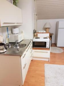 Koskentien kotimajoitus & Luxury Glamping