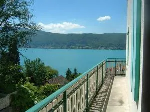 Villa Le LAC Cottage au Bord du Lac d'Annecy - Chambre chez l'habitant - Les Terrasses du Lac - 维里尔·杜·拉克