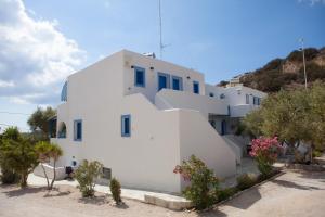 Vardes Hotel Studios