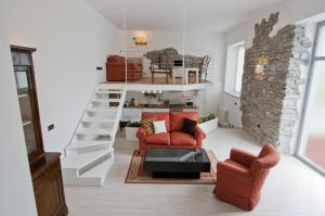 Two-Bedroom Apartment - Separate Building room in Miralago B&B and Apartments
