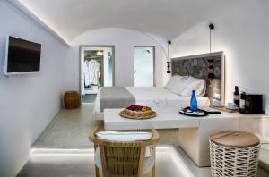 Aperto Suites - Adults Only Santorini Greece