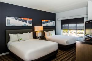 Studio with Two Queen Beds and Sofa Bed - High Floor room in Hyatt House Santa Clara