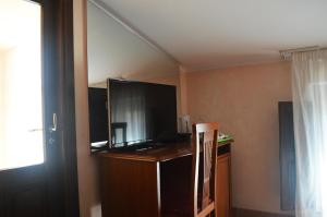 Basic Triple Room