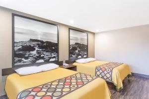 Queen Room with Two Queen Beds - Non-Smoking room in Super 8 by Wyndham National City Chula Vista