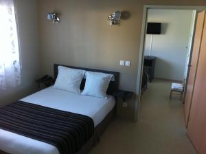 Hotels Fasthotel Le Rale Des Genets : Chambre Familiale Communicante (2 adultes + 2 enfants)