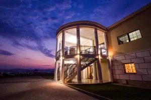 自酿酒区酒店 - Aiudul-de-Sus