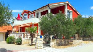 4 star apartement Apartments Punta Skradin Horvaatia