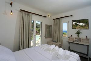 SkiNAmmos Eco Villas Evia Greece