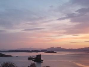 Deluxe Double Room with Balcony and Sea View room in Appin Bay View