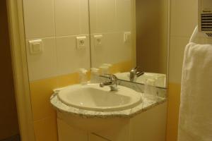 Hotels Abel Hotel : photos des chambres