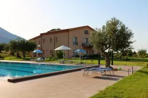 凯斯米斯特雷塔公寓式酒店 - 阿尔塔维拉米利恰