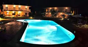 Dafnes Rooms - 弗尔卡