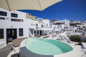 Executive Suite with Outdoor Hot Tub and Caldera View