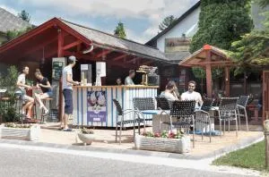 Vadásztanya Apartmanházak - Balatonszabadi Fürdőtelep