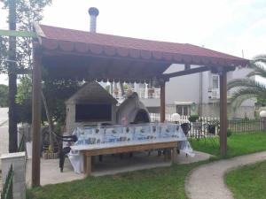Dimitra Apartments