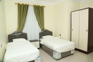 Golden Season Furnished Apartments 5