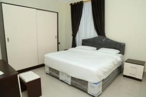 Golden Season Furnished Apartments 5