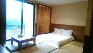 Phòng giường Đôi trải chiếu Tatami (Tatami Double Room)