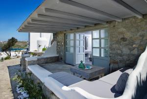 Leonis Summer Houses Myconos Greece