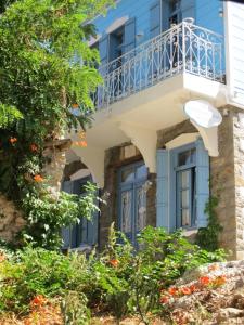 Traditional Houses Atzanou Nisos-Samothraki Greece