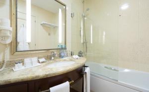 Single Room with Spa Access room in Hotel Garden Ring
