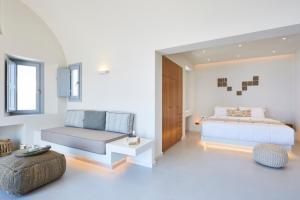 Nova Luxury Suites Santorini Greece
