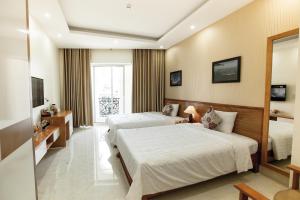 Phòng Gia đình Deluxe Nhìn ra Thành phố (Deluxe Family Room with City View)