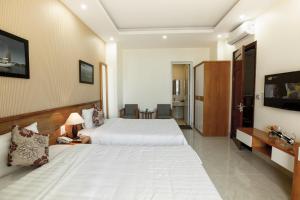 Phòng Gia đình Deluxe Nhìn ra Thành phố (Deluxe Family Room with City View)