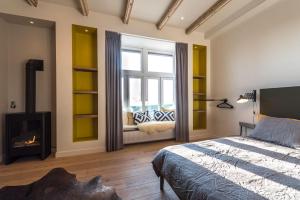 Deluxe Double Room with Sea View room in Loods Logement