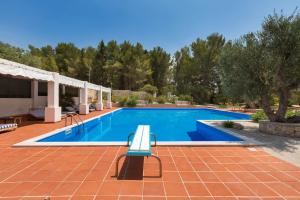 Masseria Colosso by BarbarHouse