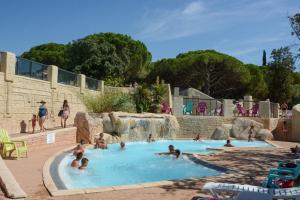 Campings Camping les Cigales : photos des chambres