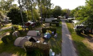 Campings Domaine Les Nids du Lac : photos des chambres