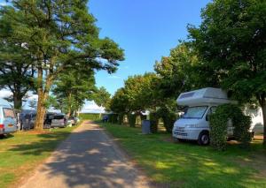 Campings Domaine Les Nids du Lac : photos des chambres