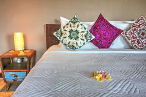 Solo Villas & Retreat