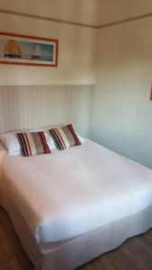 Hotels Hotel Ttiki Etchea : photos des chambres