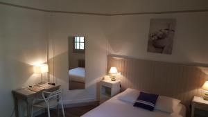 Hotels Hotel Ttiki Etchea : photos des chambres