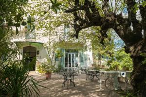 Hotels La Bellaudiere : photos des chambres