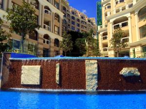 Sunny apartment near the beach