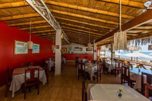 Casa de Playa Bungalows & Restaurant
