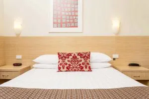 The Club Motel and Apartments - Temora